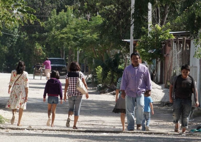 Otorga gobierno de Puerto Morelos estímulos fiscales a habitantes de la Fe y Tierra Nueva