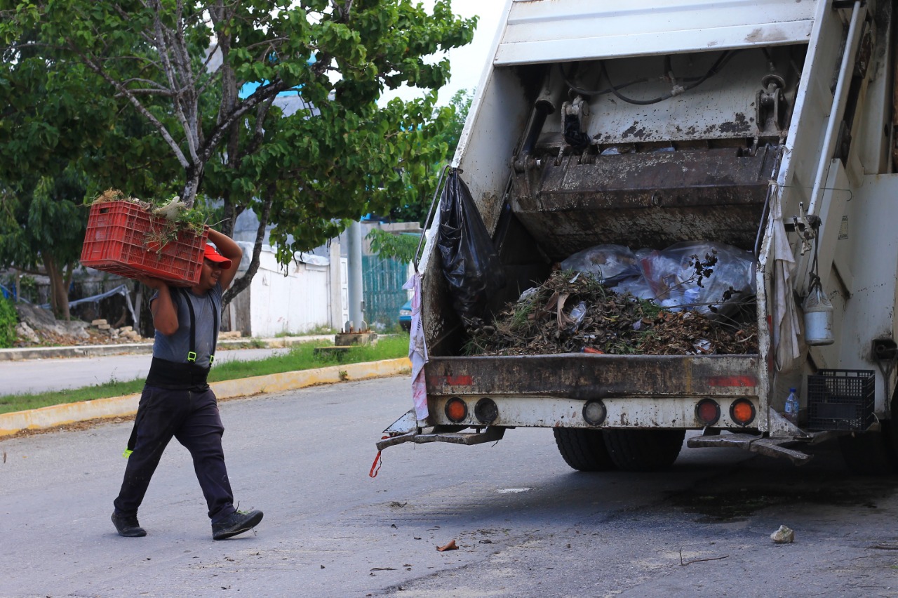 Brinda Solidaridad atención continúa con servicios públicos durante temporada vacacional