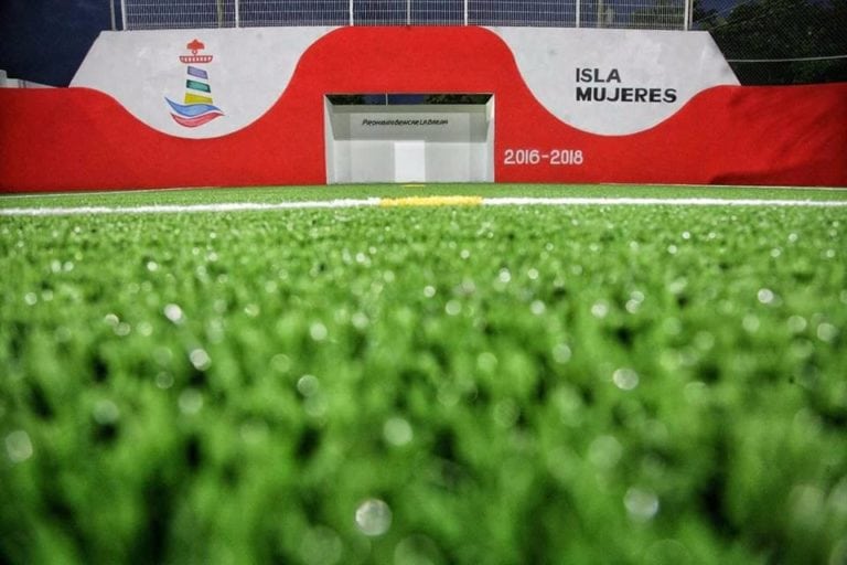 Rehabilitan espacios deportivos en Isla Mujeres