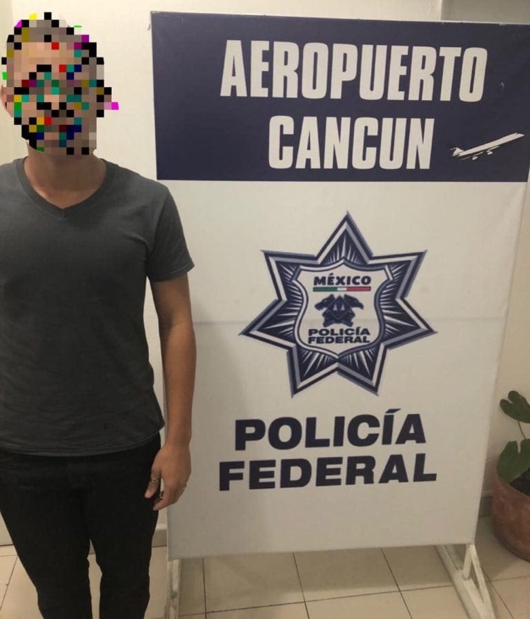 Aseguran en el aeropuerto a cubanos con falsas licencias de conducir