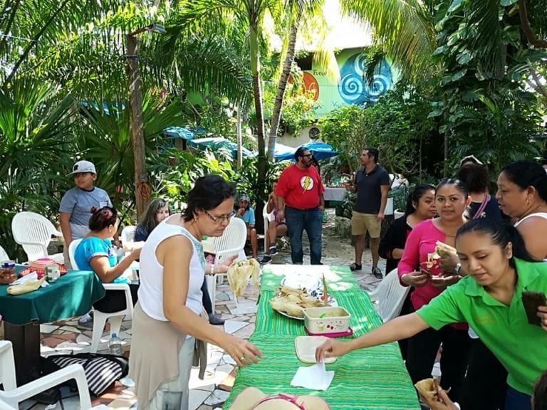 Promueven la venta de artículos artesanales