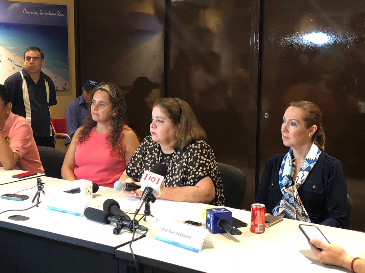 Al segundo año de gobierno de Carlos Joaquín crece 4.3% el flujo de turistas en Quintana Roo