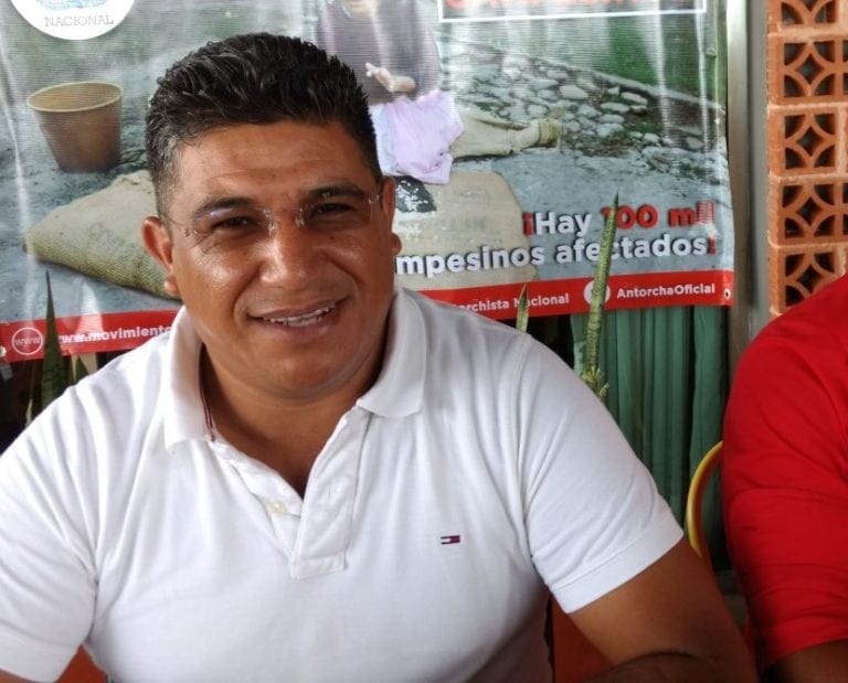 Accede SEQ a contratar 15 maestros antorchistas