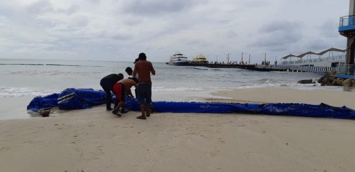 Dakatso aún espera pago por barrera antisargazo