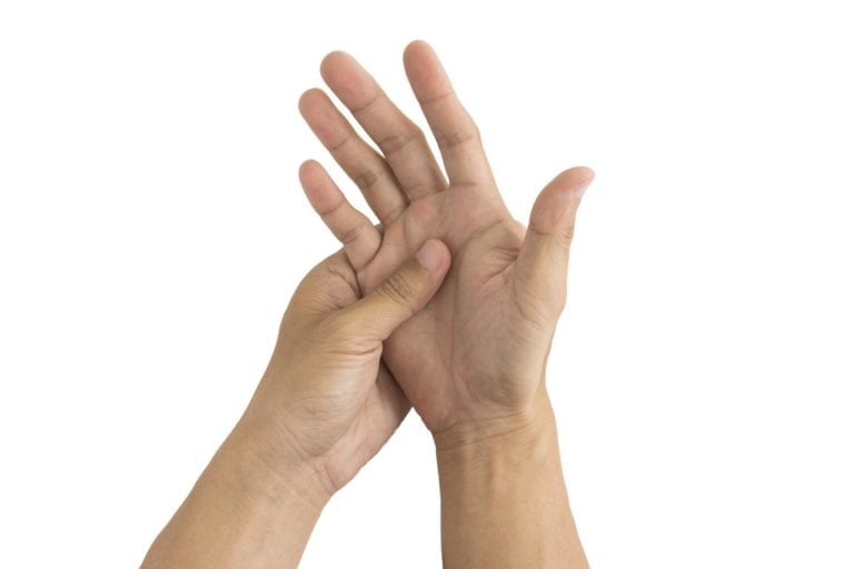 Rasgo en pulgar e índice, clave en la orientación sexual: científicos