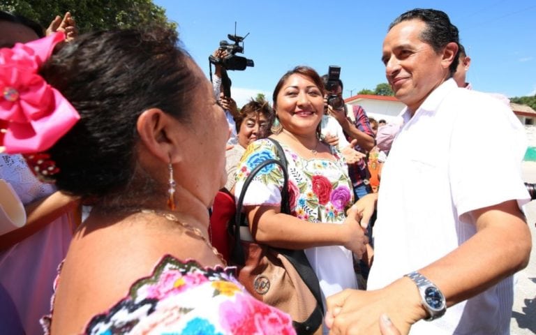 Carlos Joaquín impulsa producción de autoconsumo en comunidades rurales