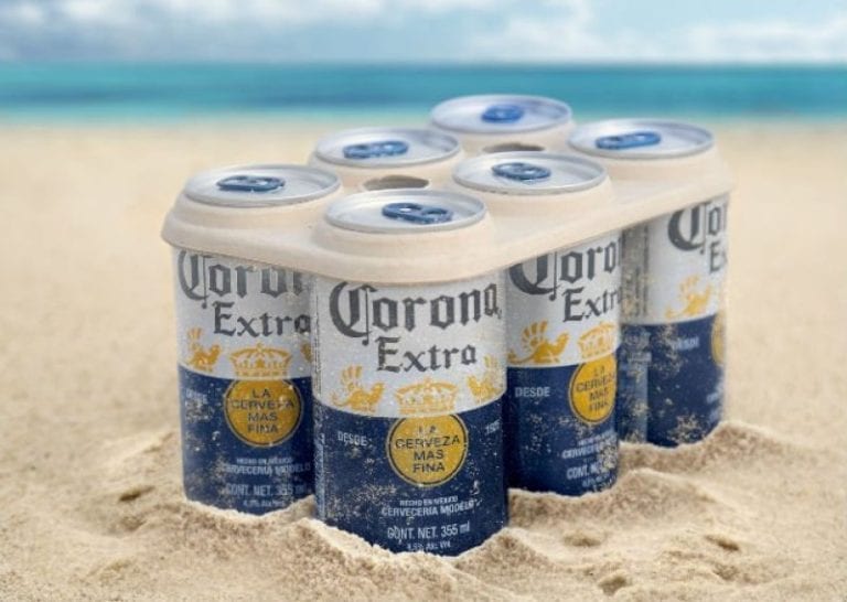 Corona dice adiós al plástico en sus empaques para six pack