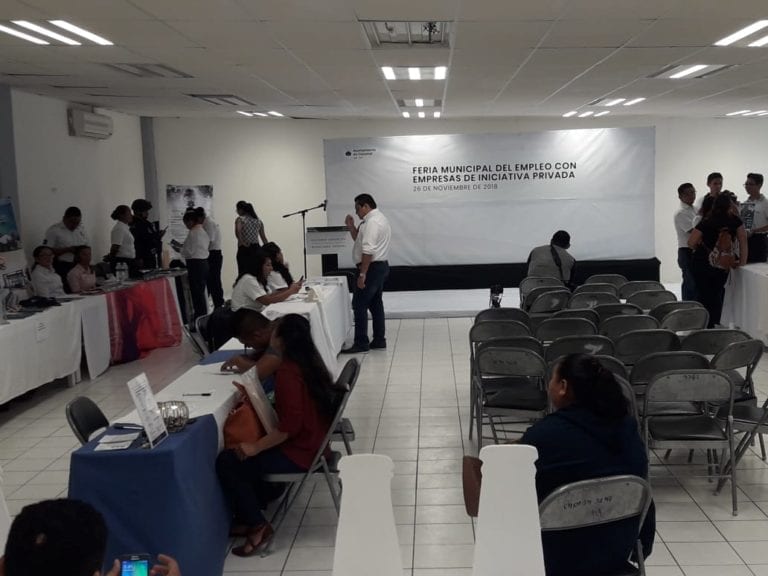 Feria de Empleo fracasa por mala organización