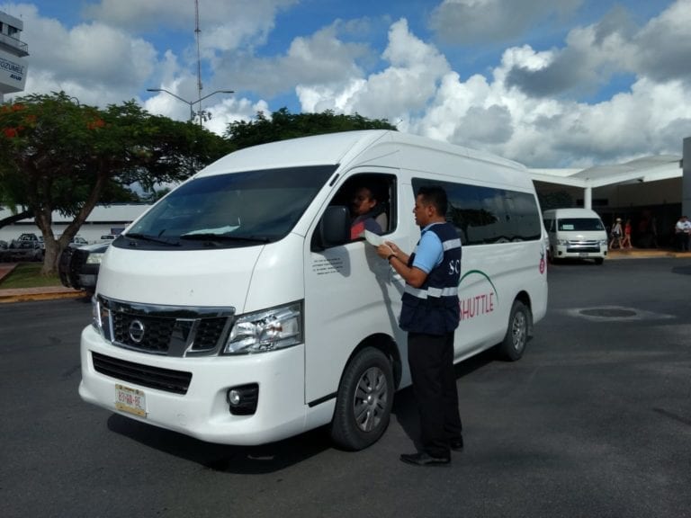 Operativo sorpresa a transportistas en aeropuerto de Cozumel
