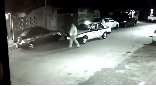 Suspenden a taxista “roba tapones” indefinidamente