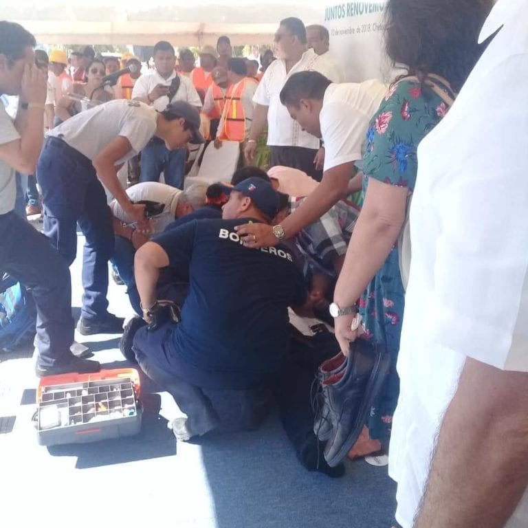 Se desmaya Hernán Pastrana en evento público