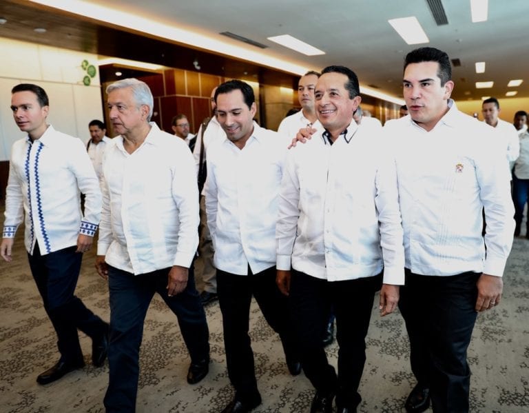 Carlos Joaquín reitera su compromiso con el gobierno federal en la construcción del Tren Maya
