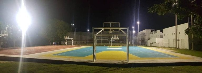Ilumina gobierno de Laura Fernández canchas de usos múltiples