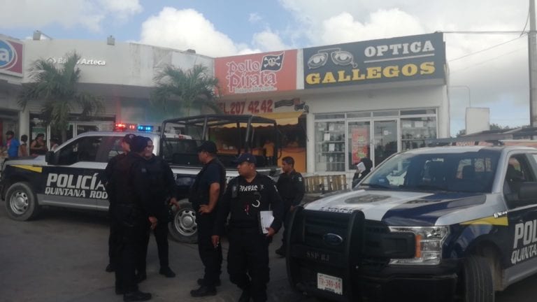 Asaltan Banco Azteca en Cancún