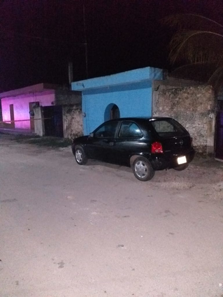 Durante la madrugada, disparan contra vehículo en Bacalar