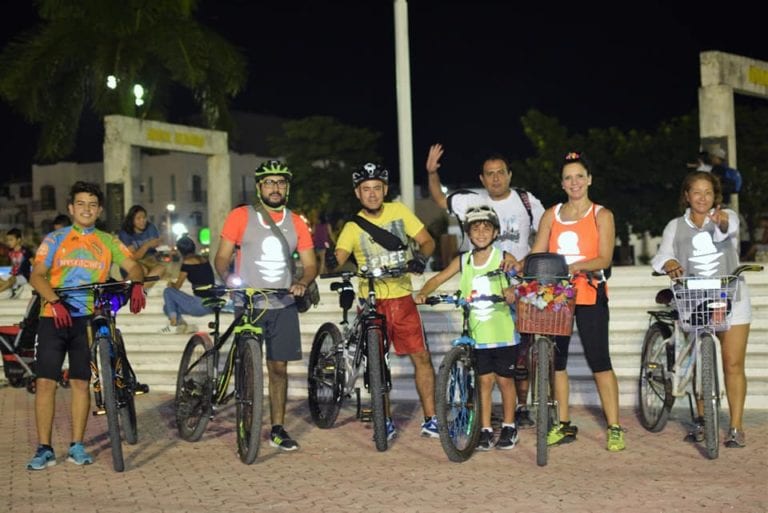 Realizan rodada para concientizar a funcionarios municipales el uso de bicicleta