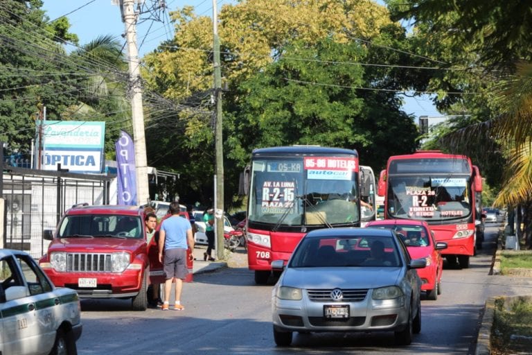 Todavía no “destraban” concesiones de transporte en Cancún