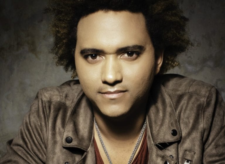 Se presenta como solista Julio Baró, pianista de Francisco Céspedes en Playa del Carmen