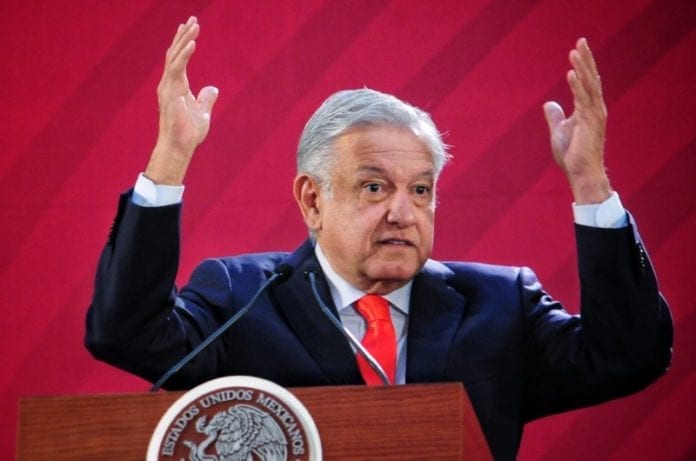 El presidente Andrés Manuel López Obrador, señaló que el Seguro Popular será sustituido por un sistema de salud pública que garantice atención médica de calidad y medicamentos gratuitos.