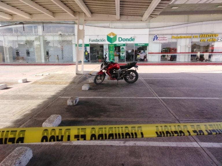 Policía asalta casa de empeño en Benito Juárez