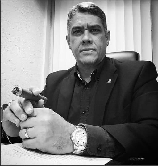 Surge “Lord Ministro”, el millonario magistrado que se opone a que le bajen el sueldo