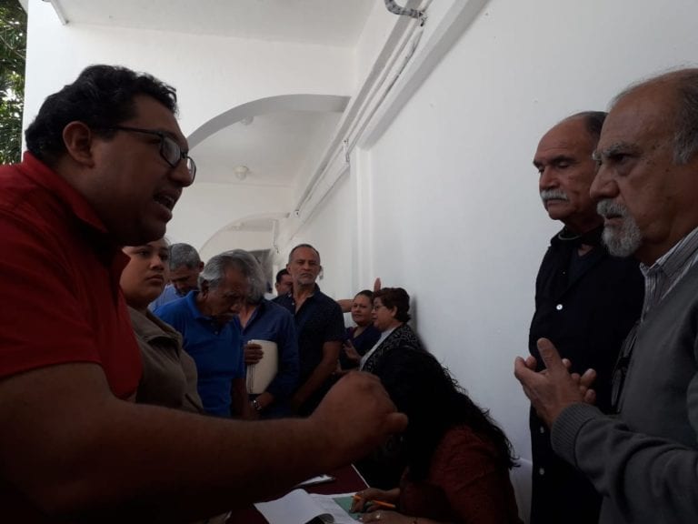 “Estallan” locatarios de mercados 23 y 28 contra administradora