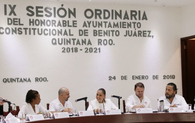 Activan carriles exclusivos por primera vez en Cancún