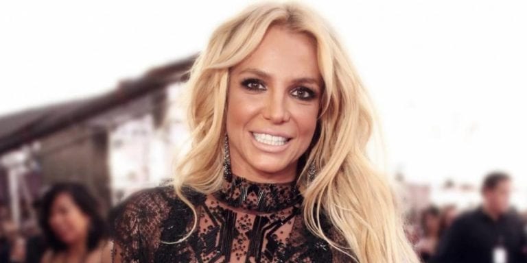 Britney Spears anuncia su retiro de los escenarios