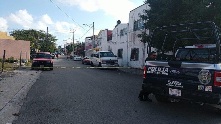 Aparece “ensabanado” cerca de universidad en Benito Juárez