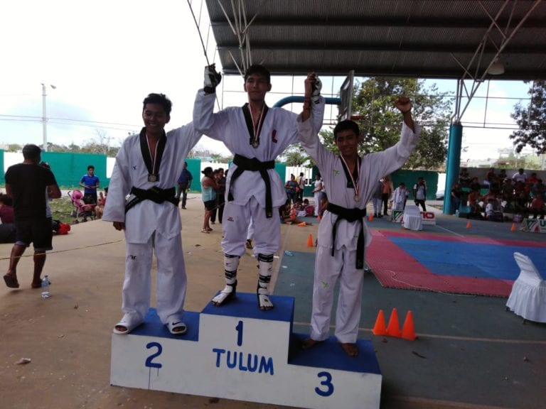 Destacan taekwondoínes carrilloportenses