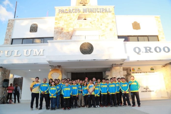 Abanderan a delegación de Tulum que participará en Olimpiada Nacional 2019