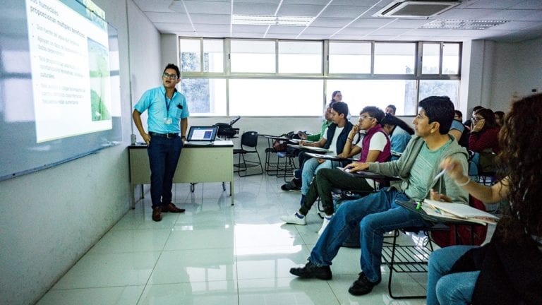 Aguakan difunde preservación de humedales como freno al cambio climático