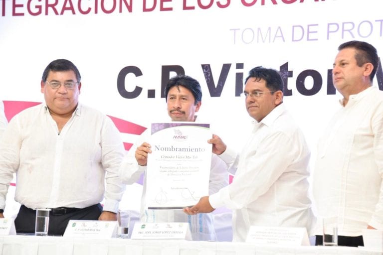 Víctor Mas asume vicepresidencia de la Asociación de Municipios de México