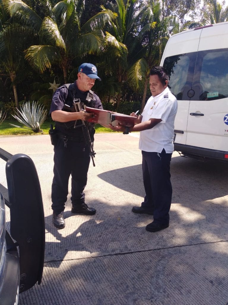 Policía de Solidaridad realiza operativo en zona hotelera de la Riviera Maya