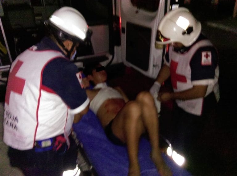 Entre la borrachera, se agarran a cuchilladas en Solidaridad