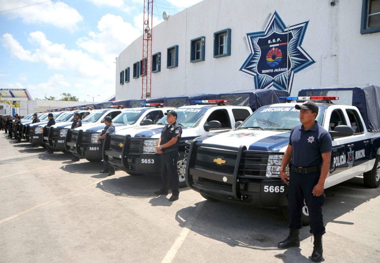 Sigue la limpia de policías corruptos en Cancún