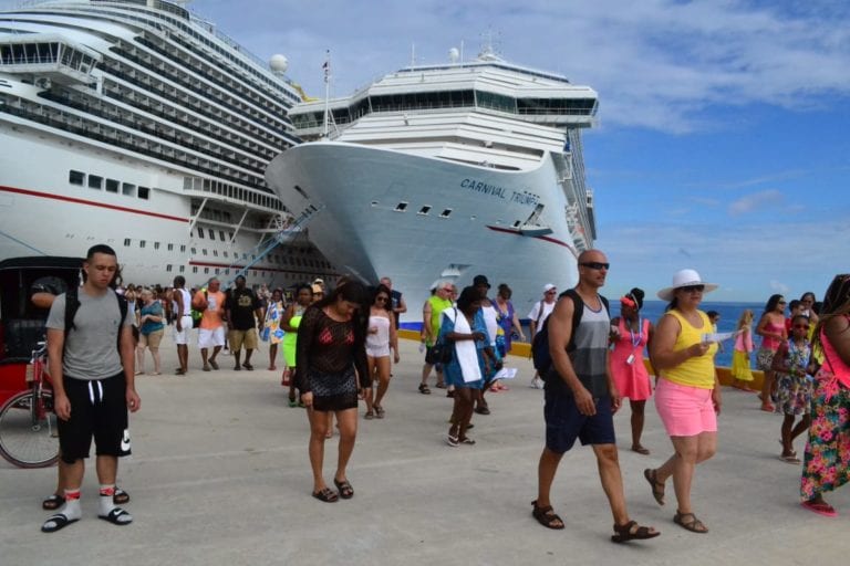 Cozumel espera gran derrama económica por arribo de cruceros