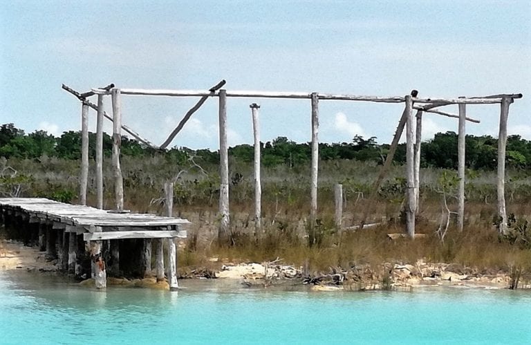 Bacalar en peligro por “sobrepoblación” turística