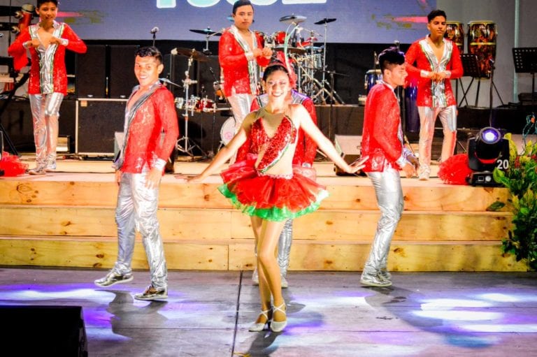 Alegría, baile y entusiasmo en el Carnaval Tulum Mágico 2019