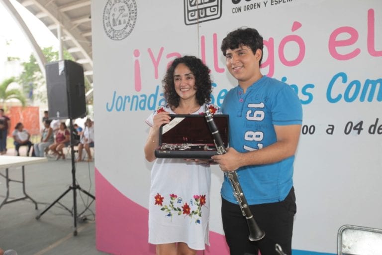 DIF de Solidaridad lleva módulos de atención a Villamar 2 en Playa del Carmen