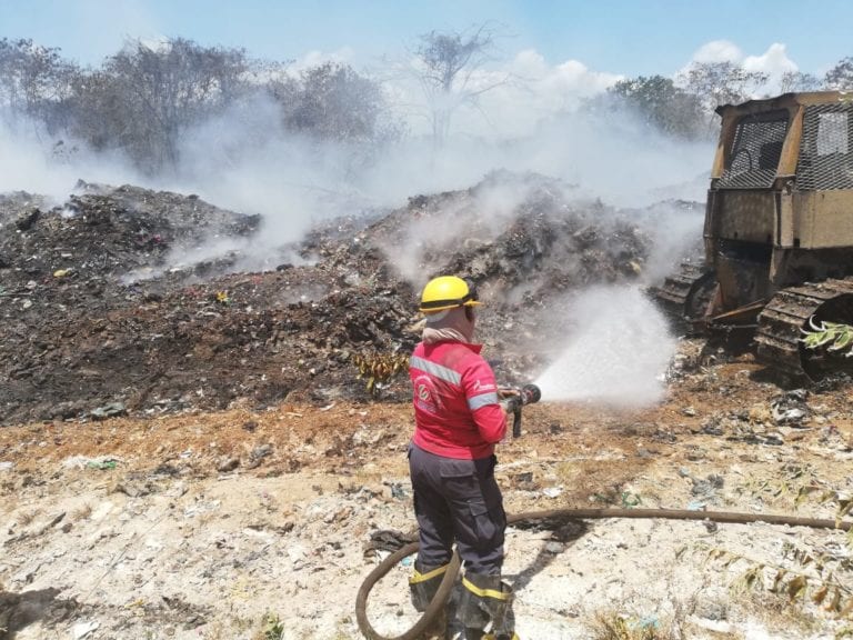 Identifican a responsable del incendio en basurero de Chetumal