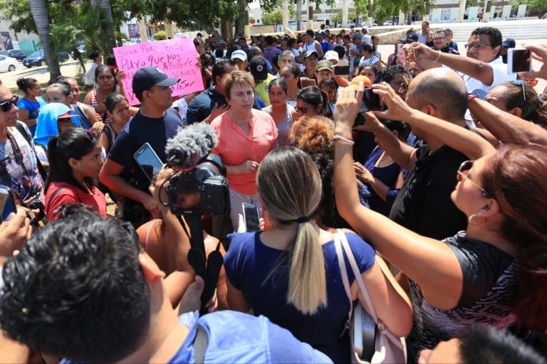 Instalan mesas de diálogo con habitantes de Nueva Esperanza para evitar ser desalojados