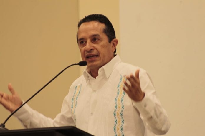 Para el gobernador de Quintana Roo, es destacable que la iniciativa privada se sume a la estrategia del Mando Único, con la que se busca reducir los índices de criminalidad en la entidad, al indicar que las autoridades y la sociedad en conjunto de cada municipio deben trabajar más en la prevención.