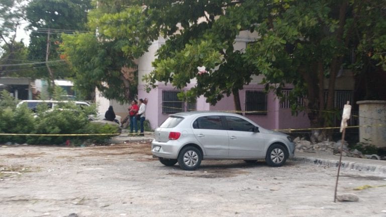 Continúa violencia en Cancún: ejecutan a dos en Corales