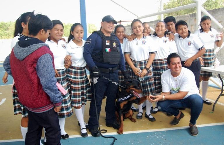 Policía de Solidaridad imparte cursos de prevención a jóvenes de la entidad