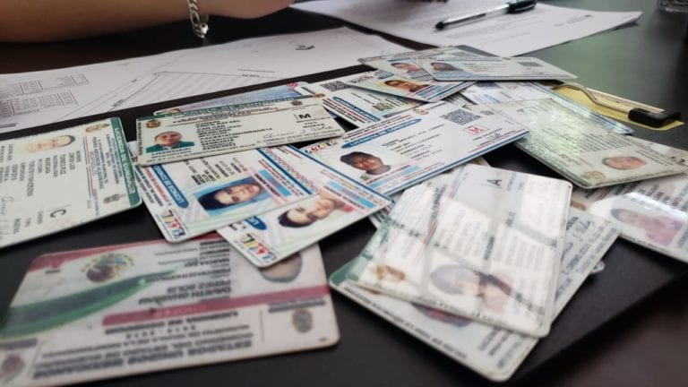 Cientos caen en la estafa de licencias de tránsito falsas en Cozumel