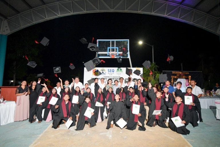 Fuerte impulso a educación media superior en la zona maya: Víctor Mas Tah