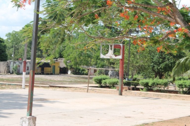 El Cedral, sin domo deportivo y con canchas deterioradas