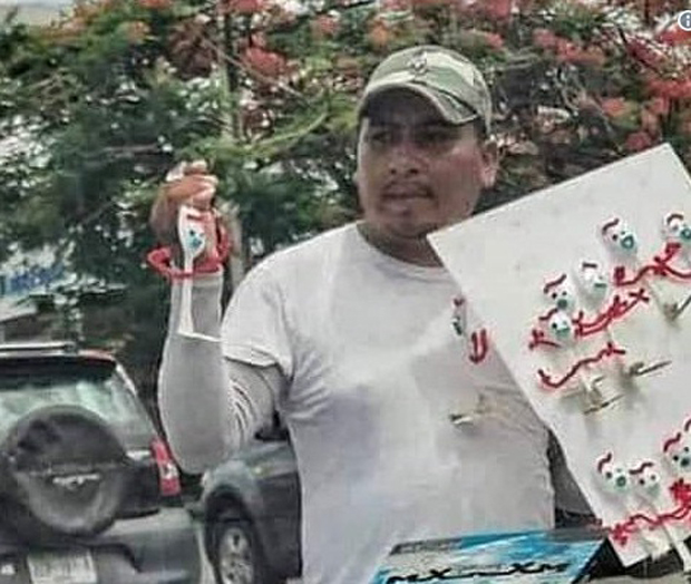 Hombre crea “Forkys” y los vende en la avenida