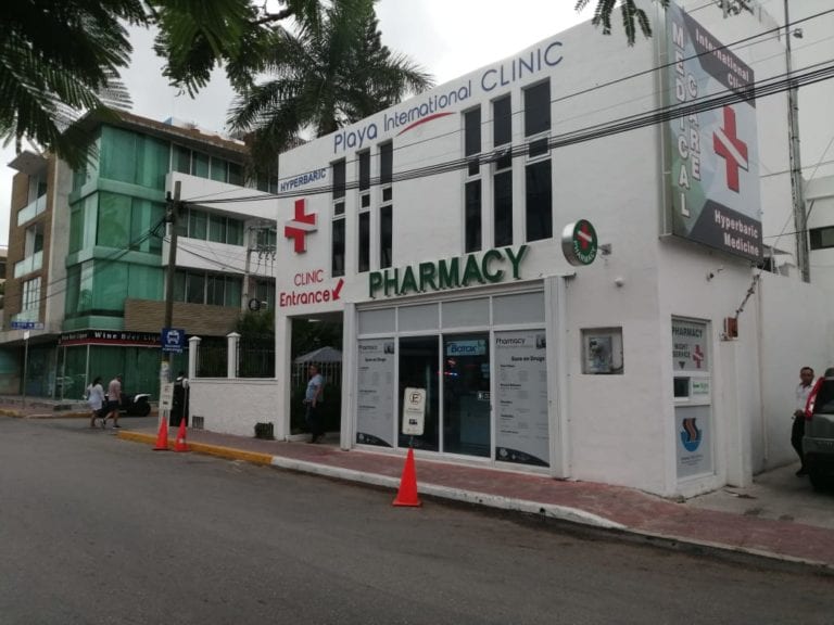 Muere niña en cámara hiperbárica de Playa del Carmen